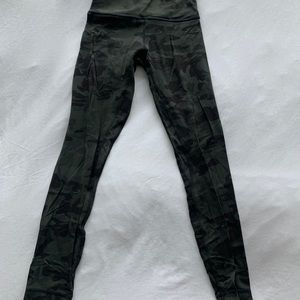 Green camo lululemon crop leggings